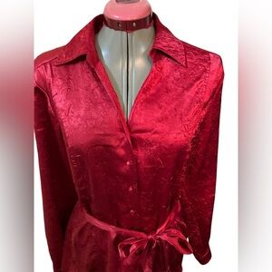 Ready for Red! Women’s blouse, gorgeous red